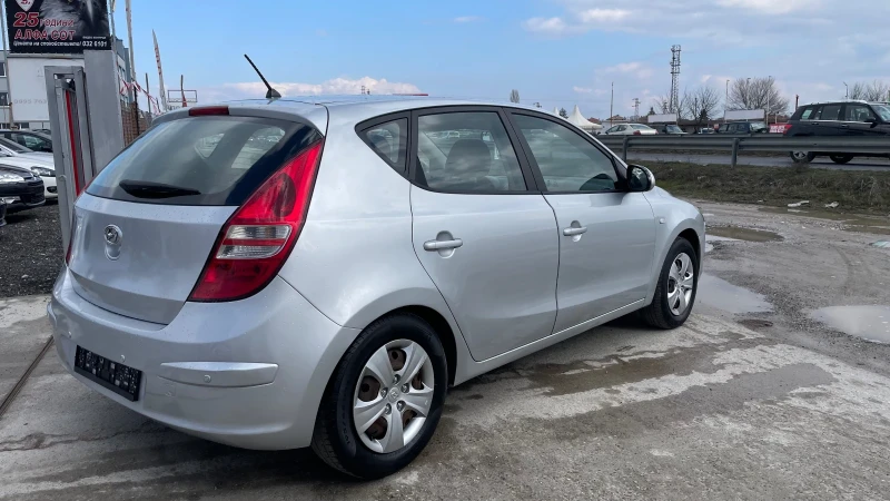 Hyundai I30 БЕНЗИН/ГАЗ, снимка 5 - Автомобили и джипове - 48343092