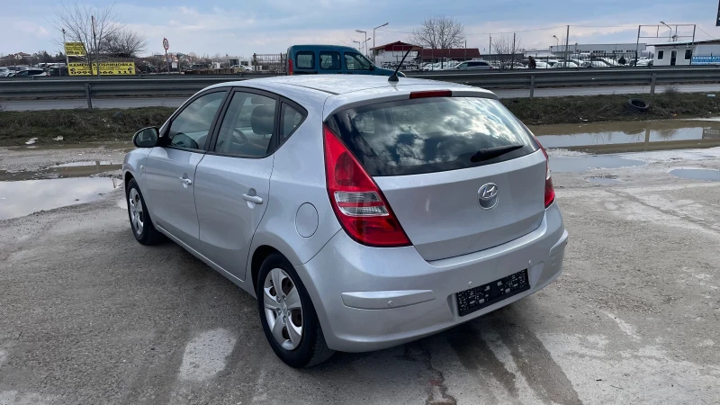 Hyundai I30 БЕНЗИН/ГАЗ, снимка 8 - Автомобили и джипове - 48343092