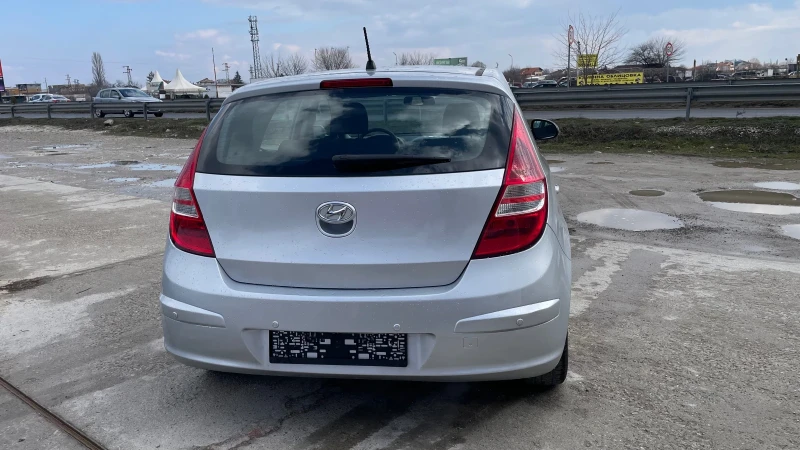 Hyundai I30 БЕНЗИН/ГАЗ, снимка 6 - Автомобили и джипове - 48343092