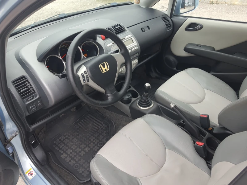 Honda Jazz 1.4 кожа фейс, снимка 9 - Автомобили и джипове - 49582868