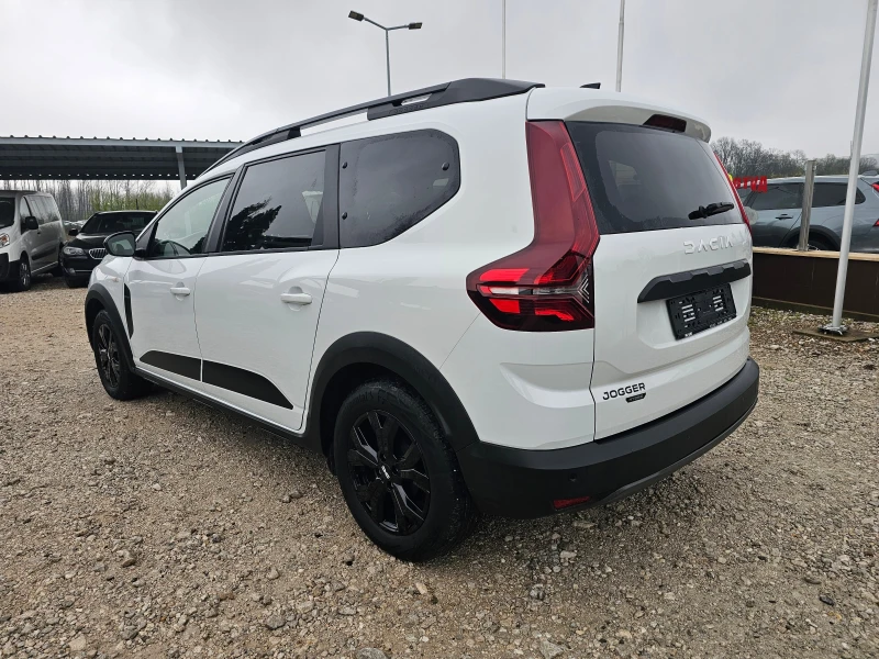 Dacia Jogger 1.6 HYBRID 6+ 1МЕСТА ! ! АВТОМАТИК 140кс, снимка 3 - Автомобили и джипове - 49790385