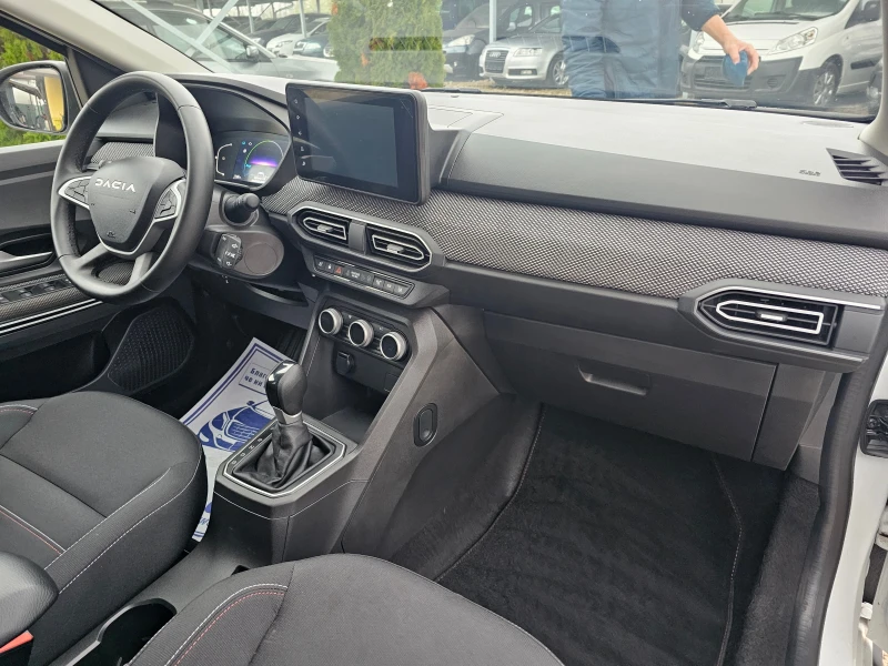 Dacia Jogger 1.6 HYBRID 6+ 1МЕСТА ! ! АВТОМАТИК 140кс, снимка 12 - Автомобили и джипове - 49790385
