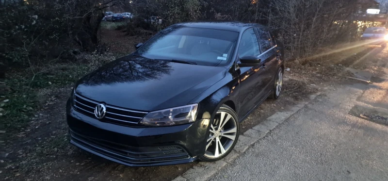 VW Jetta 1.4 TSI , снимка 4 - Автомобили и джипове - 50780549