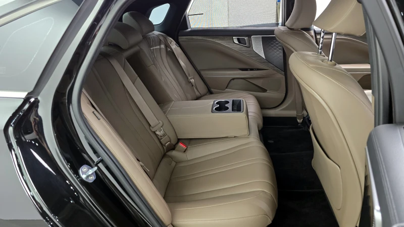 Kia K8 HYBRID NOBLESSE , снимка 11 - Автомобили и джипове - 52547283