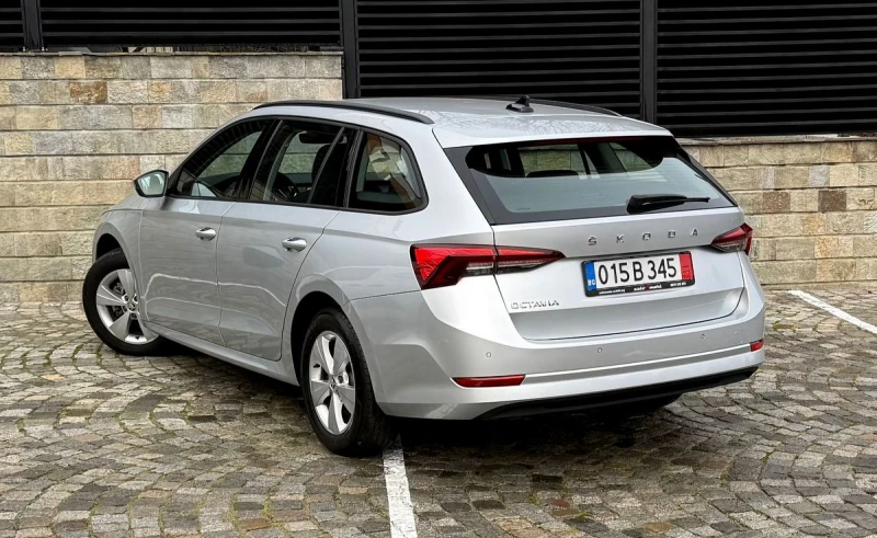 Skoda Octavia 2.0 TDI Automatic_DSG Digital_Cockpit, снимка 4 - Автомобили и джипове - 52879465