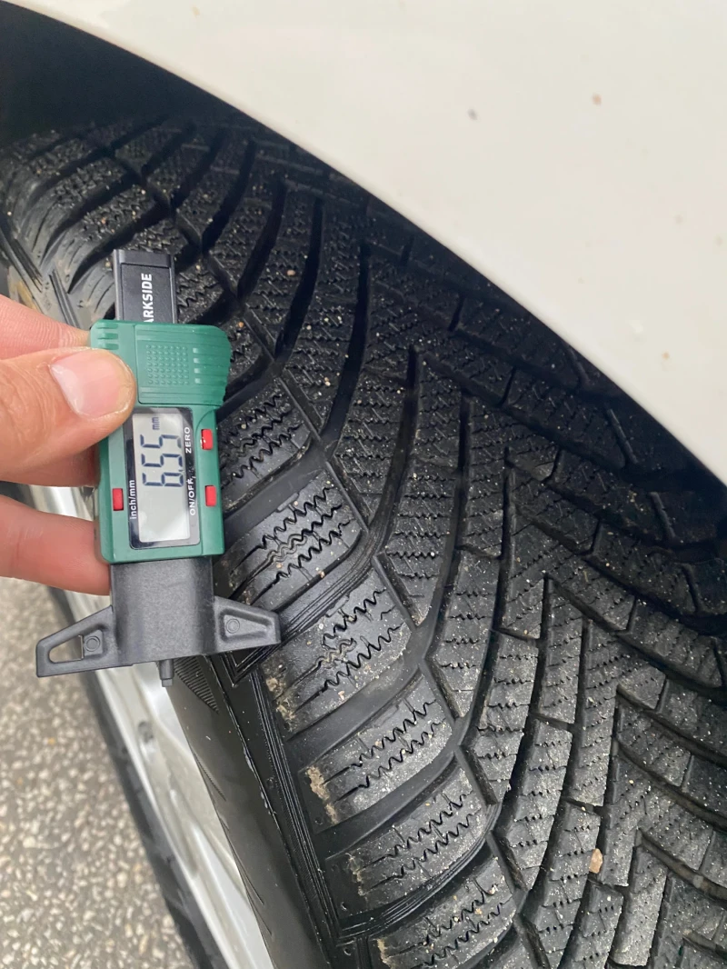 VW Sharan 2.0 TDI пълен ЕЛ. пакет, снимка 15 - Автомобили и джипове - 52977131