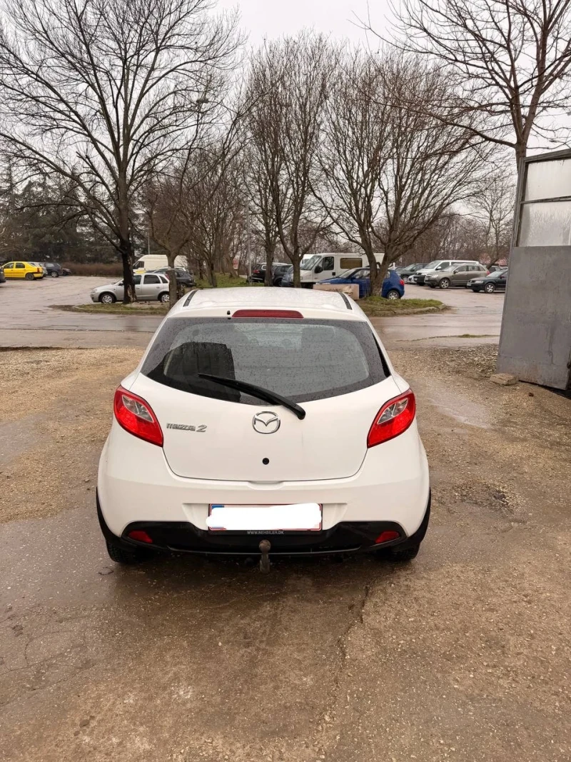 Mazda 2 Hatchback, снимка 2 - Автомобили и джипове - 53457626