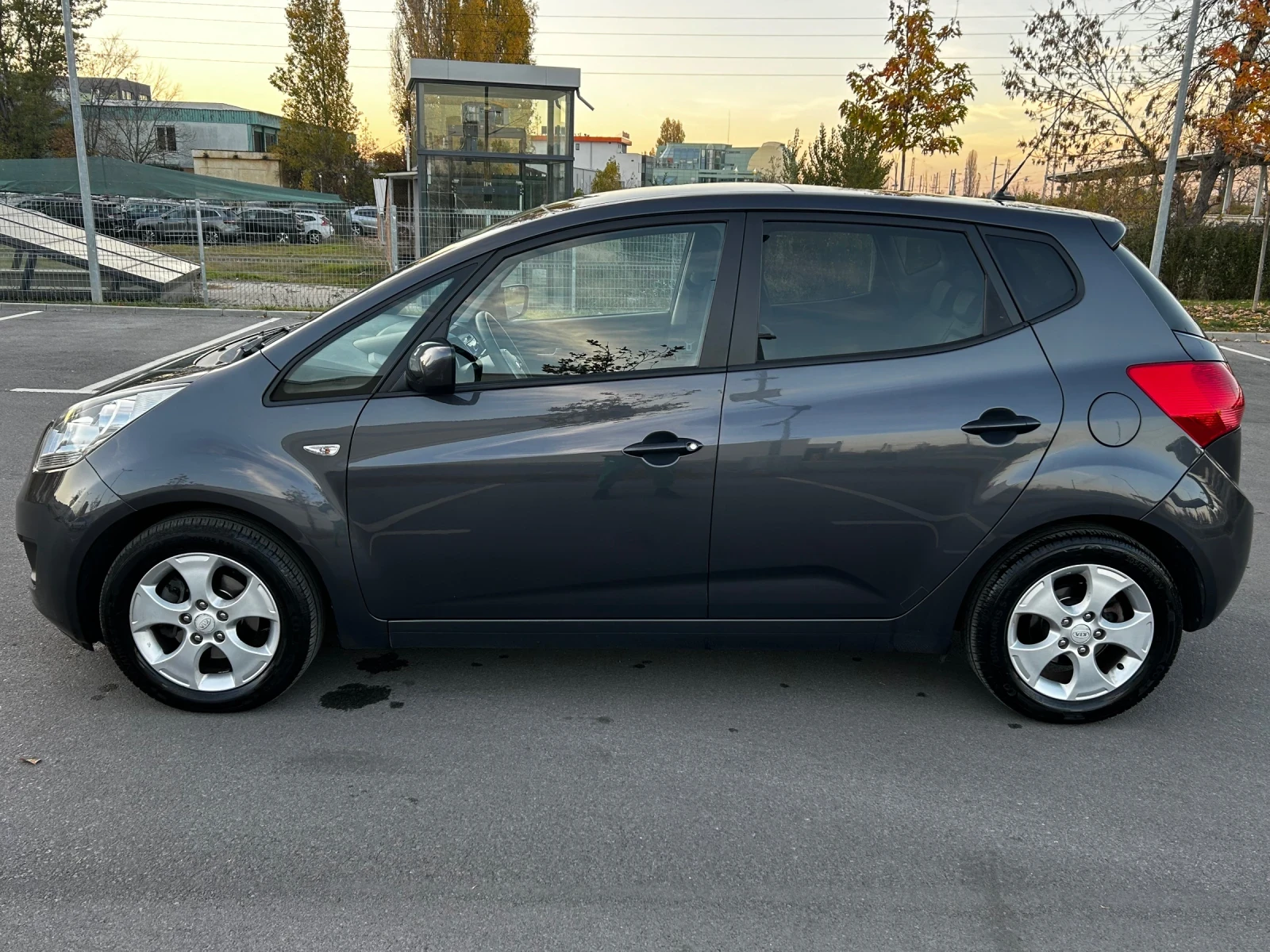 Kia Venga * 1.4CRDI* Panorama* Koja* Tempomat*  - изображение 5