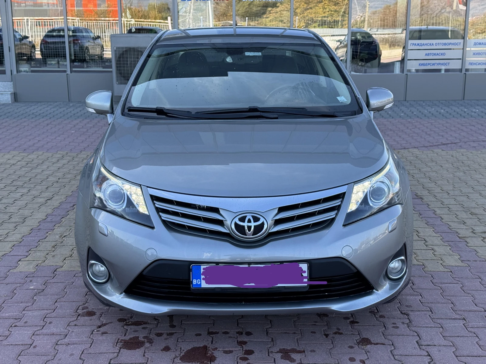 Toyota Avensis  - изображение 2