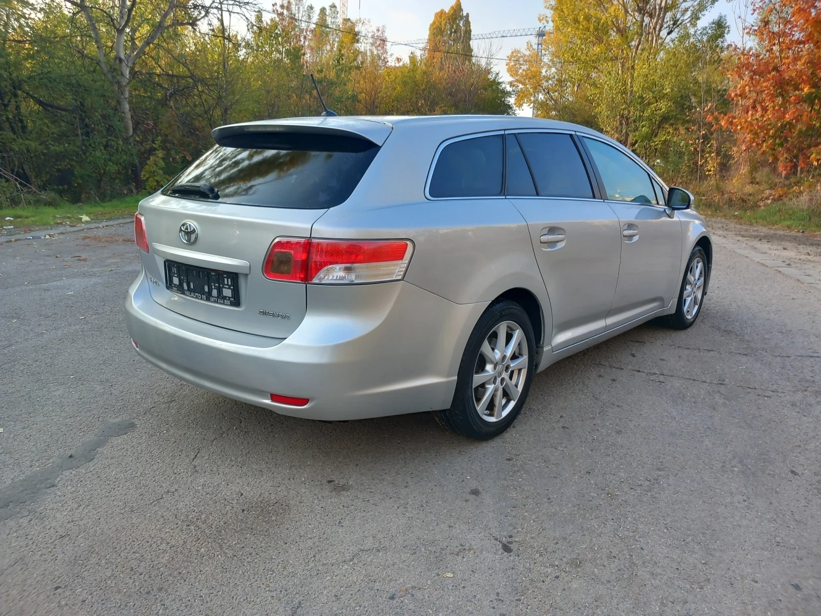 Toyota Avensis 2.0 i - изображение 5