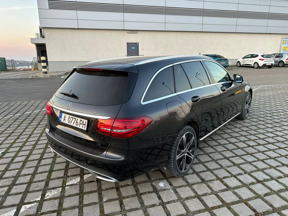 Mercedes-Benz C 300 de plugin hybrid - изображение 4