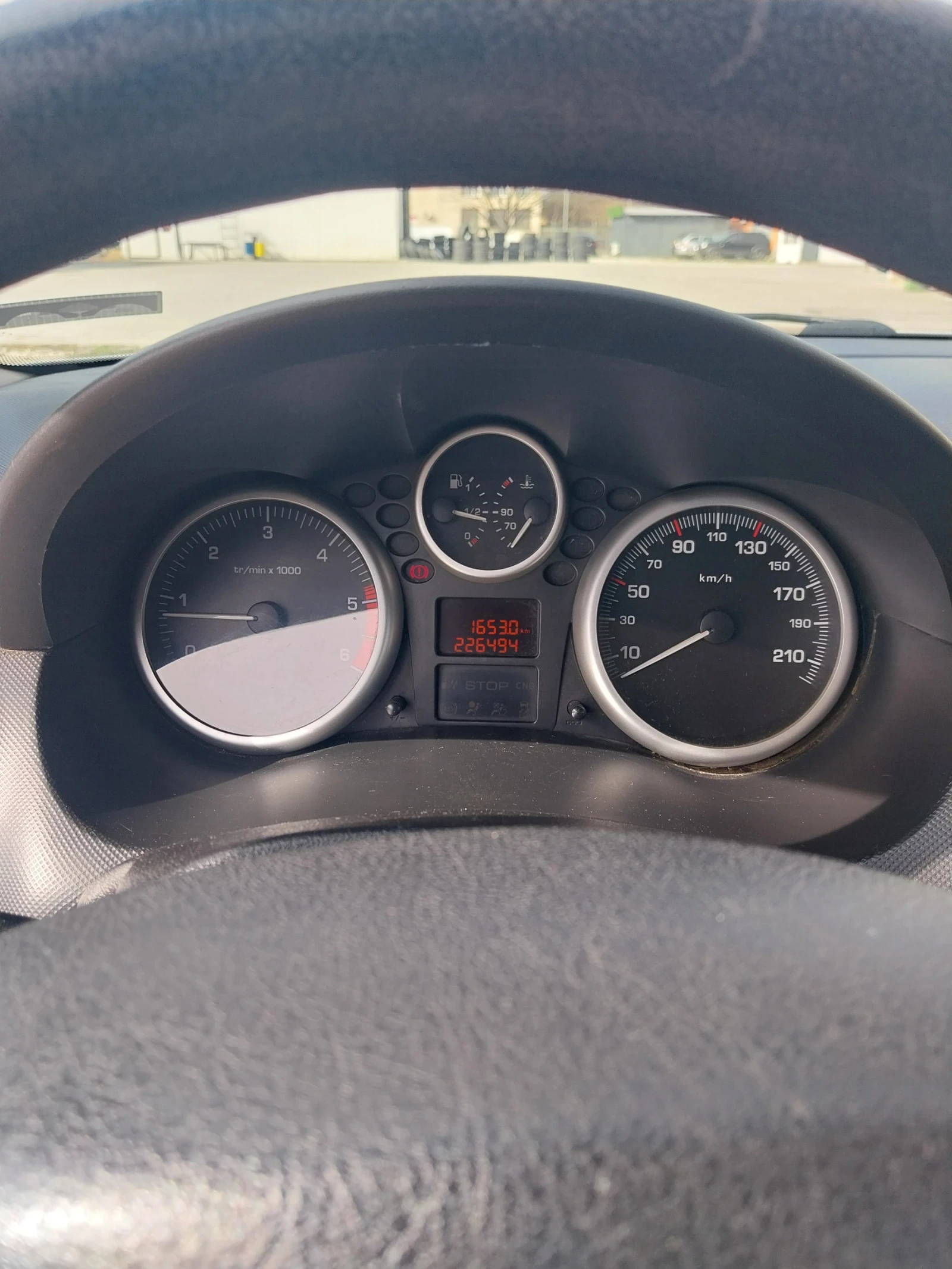 Peugeot 206 1.4 HDI - изображение 9