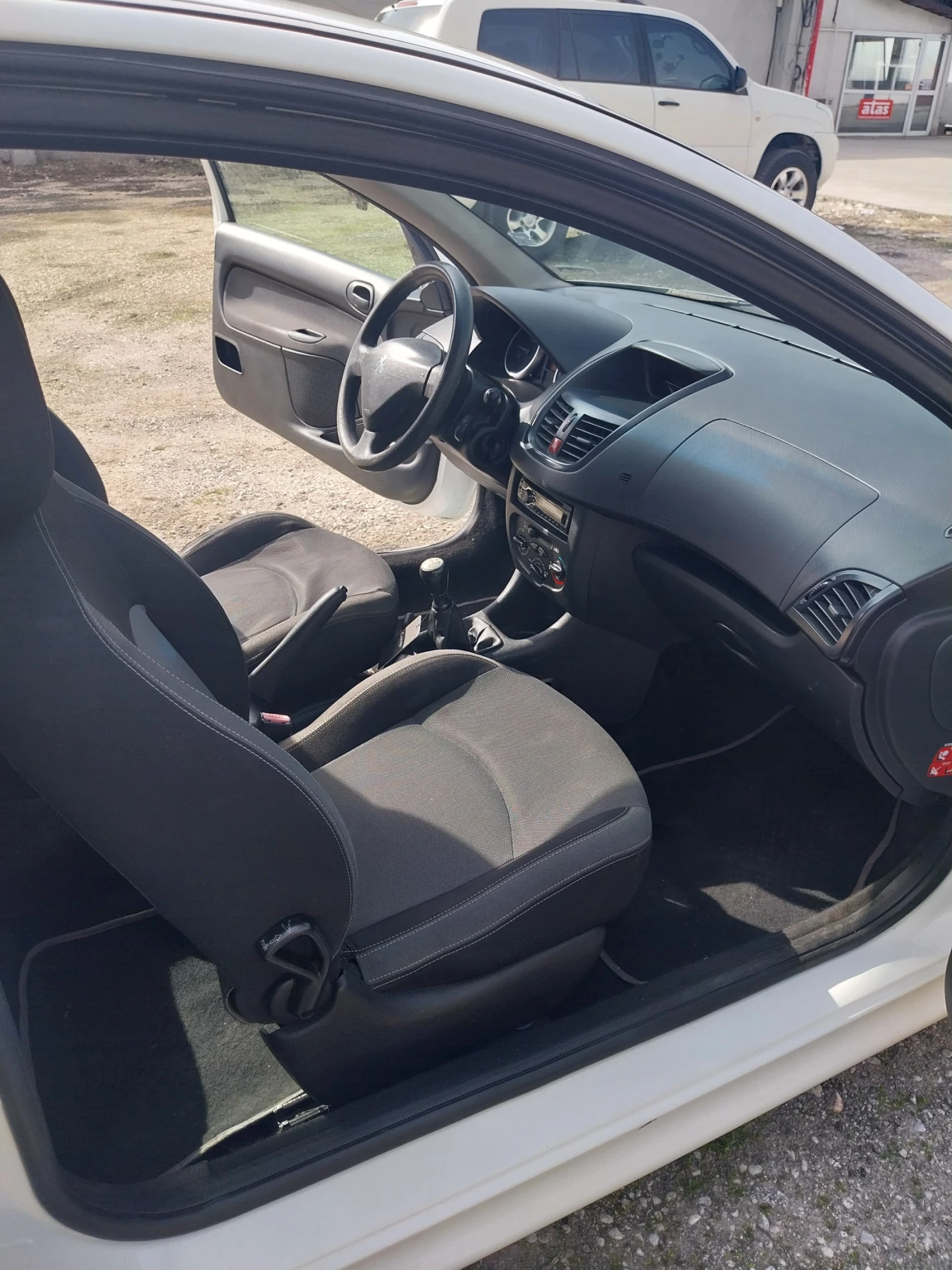 Peugeot 206 1.4 HDI - изображение 3