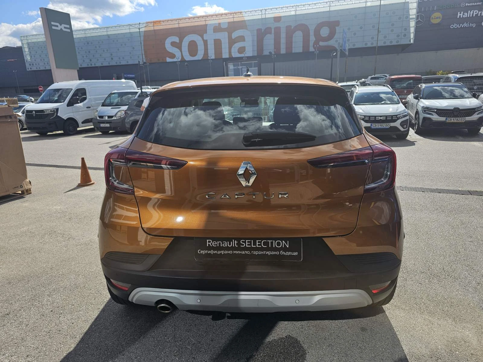 Renault Captur 1.3 TCE 140 HYBRID EDC - изображение 6
