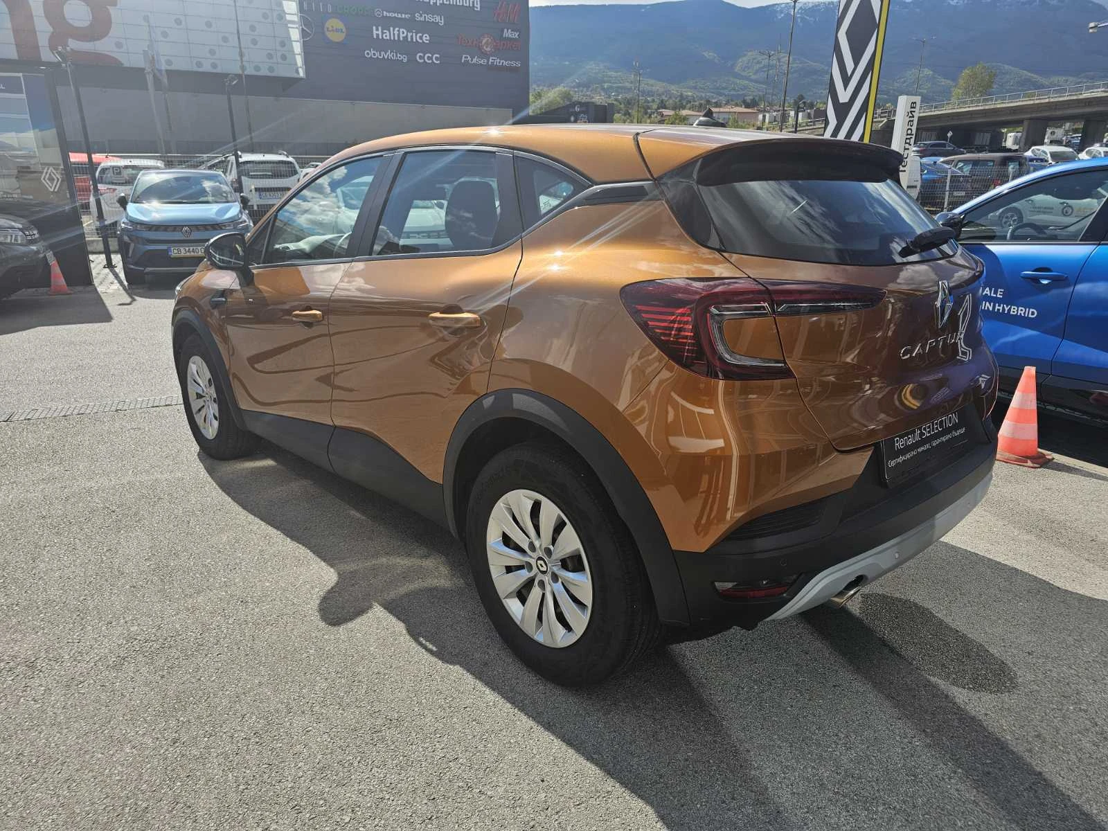 Renault Captur 1.3 TCE 140 HYBRID EDC - изображение 4