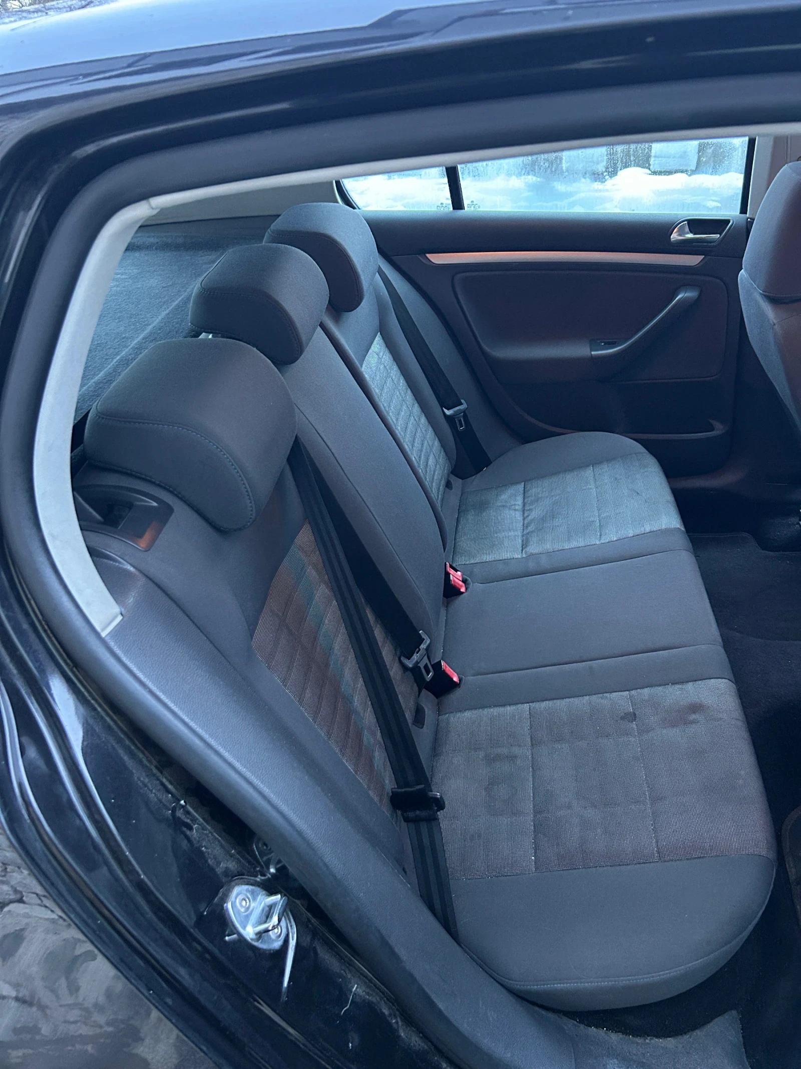 VW Golf 1.6 - изображение 8