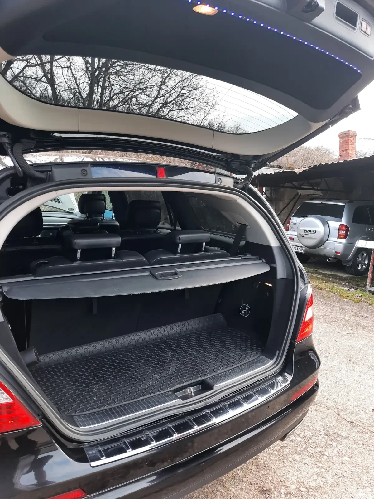 Mercedes-Benz R 350, снимка 13 - Автомобили и джипове - 54359641