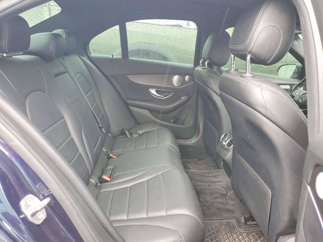 Mercedes-Benz C 300 AMG* BURMESTER* 4MATIC* Digital* FACE, снимка 9 - Автомобили и джипове - 54487693