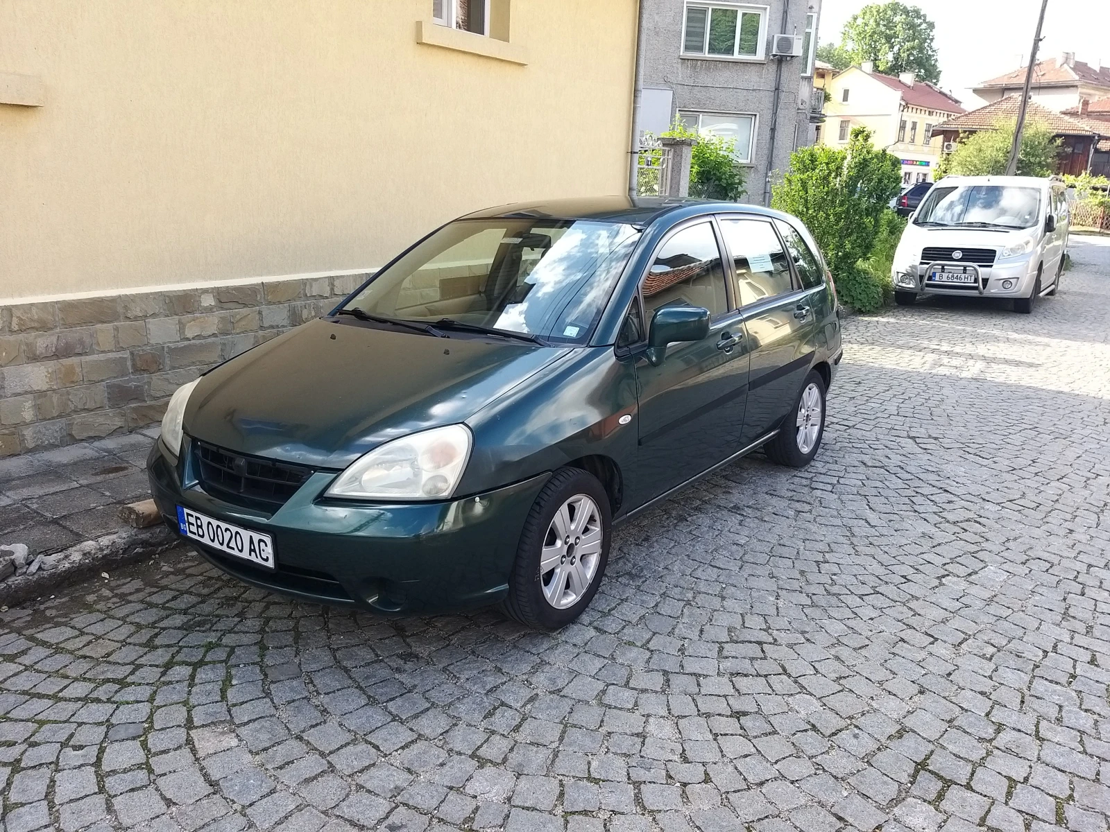 Suzuki Liana