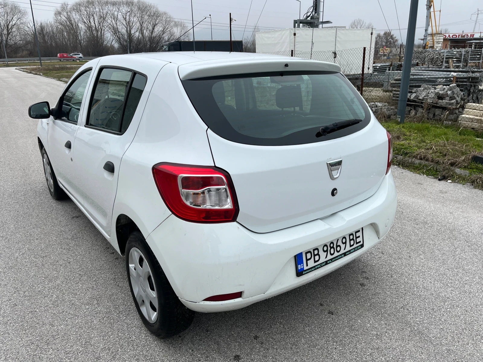 Dacia Sandero, снимка 2 - Автомобили и джипове - 54725485