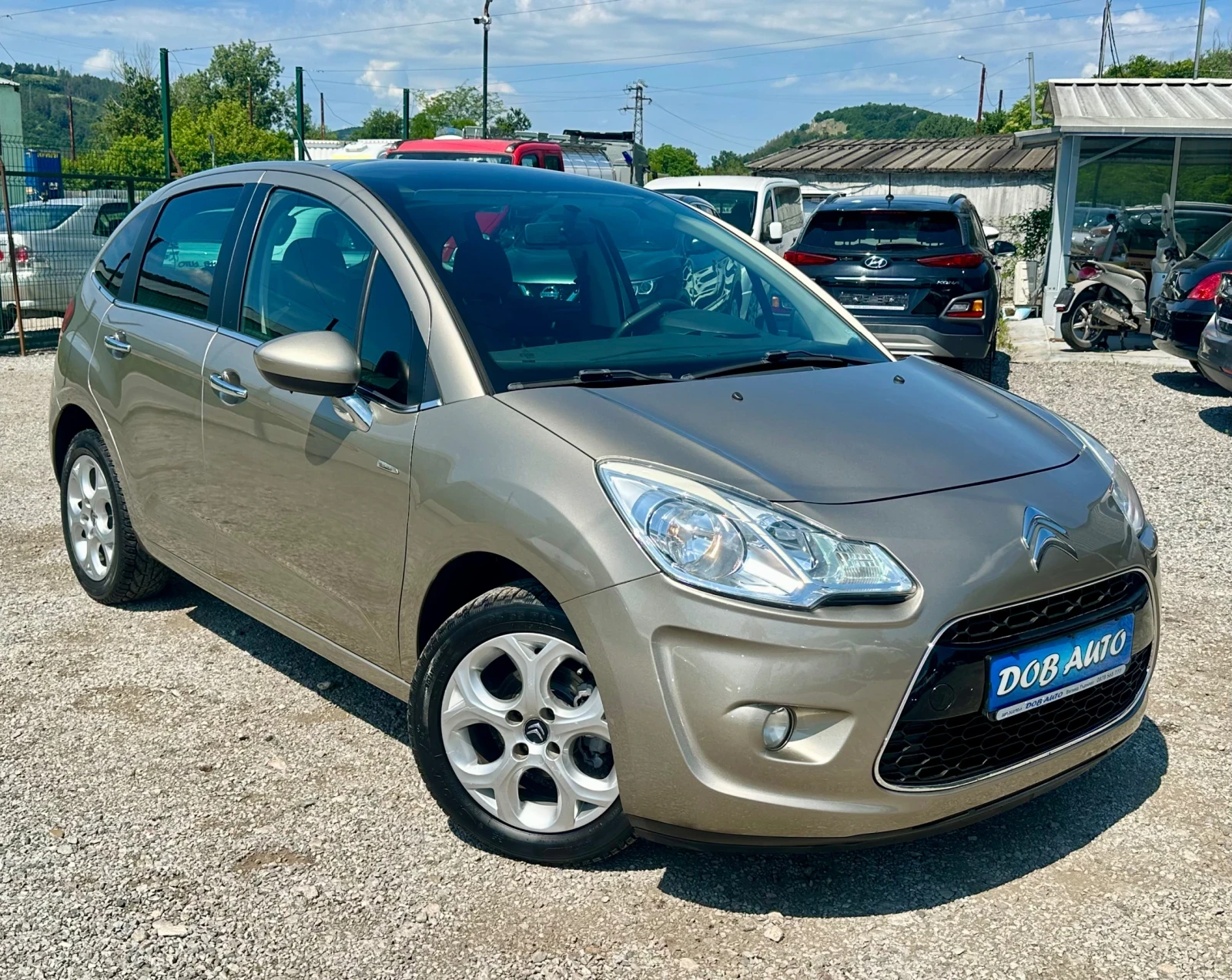 Citroen C3 1.4VTI-95к.с-EXCLUSIVE STYLE-PANORAM, снимка 8 - Автомобили и джипове - 54877901
