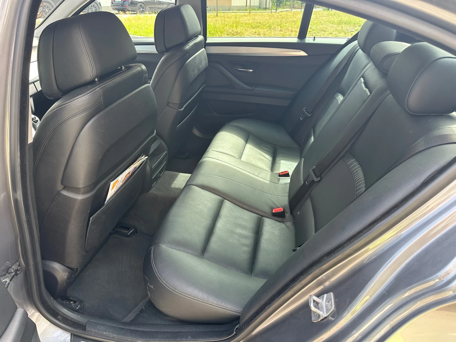 BMW 530  Xdrive/LUXURY Line/Facelift/Distronic/360/CarPlay, снимка 11 - Автомобили и джипове - 55275922