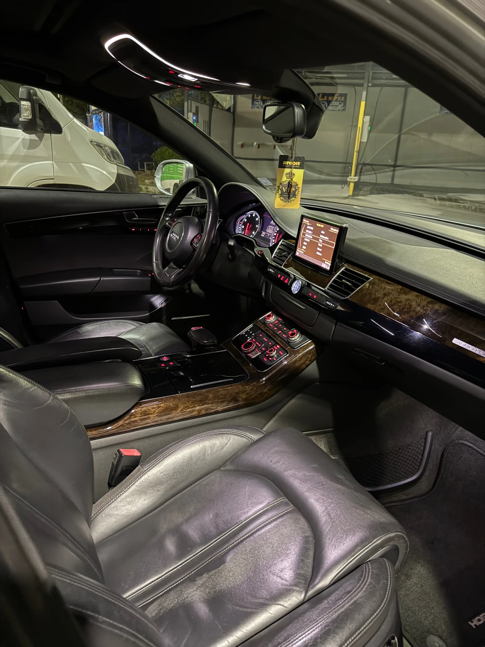 Audi A8 4.2FSI, снимка 4 - Автомобили и джипове - 55850745