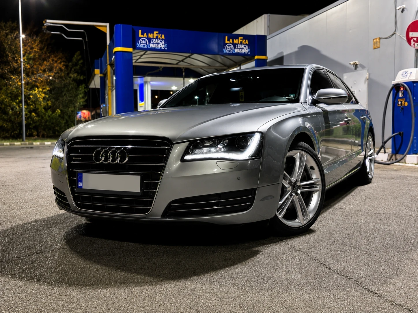 Audi A8 4.2FSI