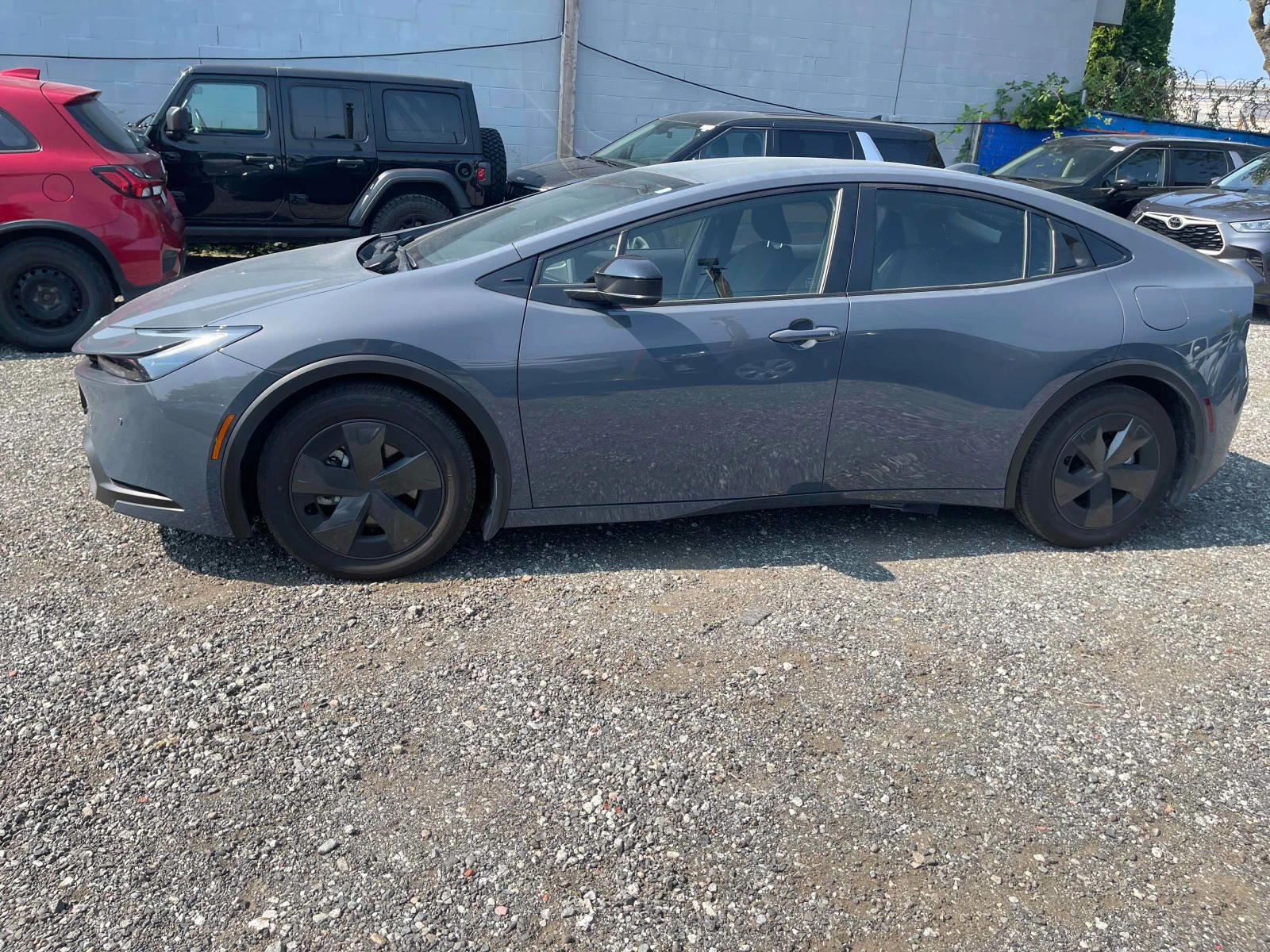 Toyota Prius * SE Auto * CARFAX * ОПЦИЯ ЗА ФИНАНСИРАНЕ, снимка 2 - Автомобили и джипове - 55887550
