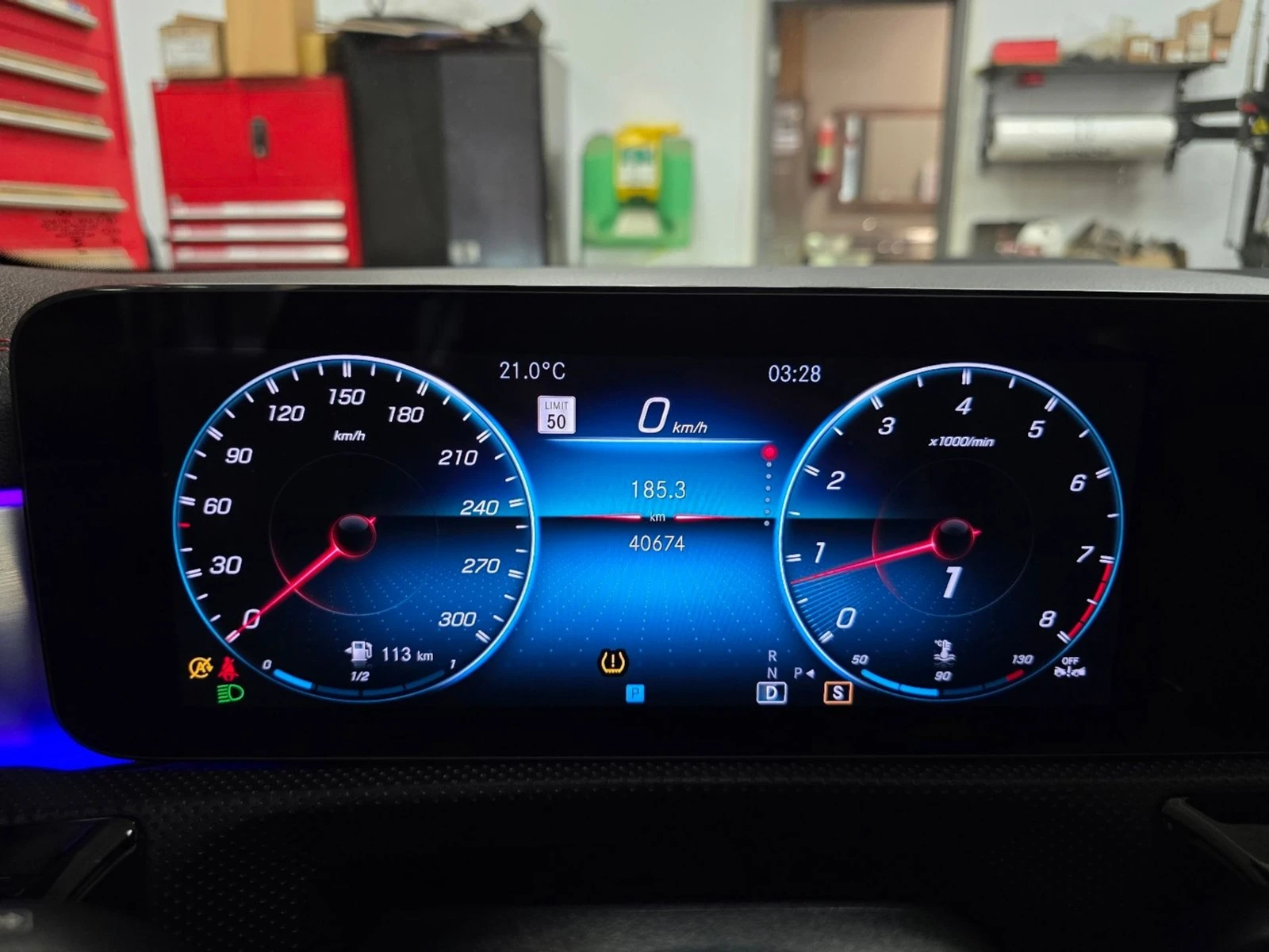 Mercedes-Benz CLA 45 AMG Автокредит Цена до България, снимка 13 - Автомобили и джипове - 56179891