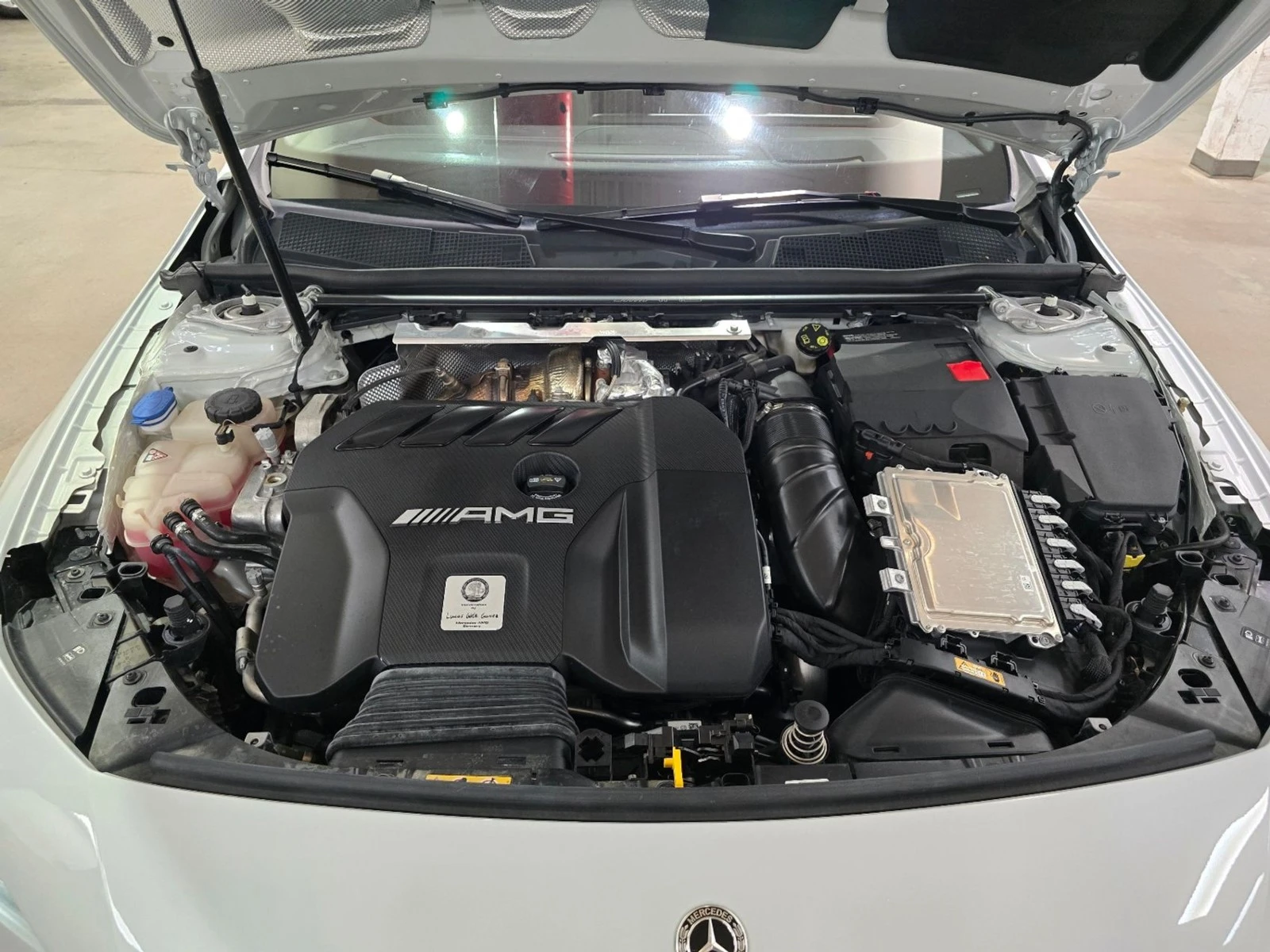 Mercedes-Benz CLA 45 AMG Автокредит Цена до България, снимка 16 - Автомобили и джипове - 56179891