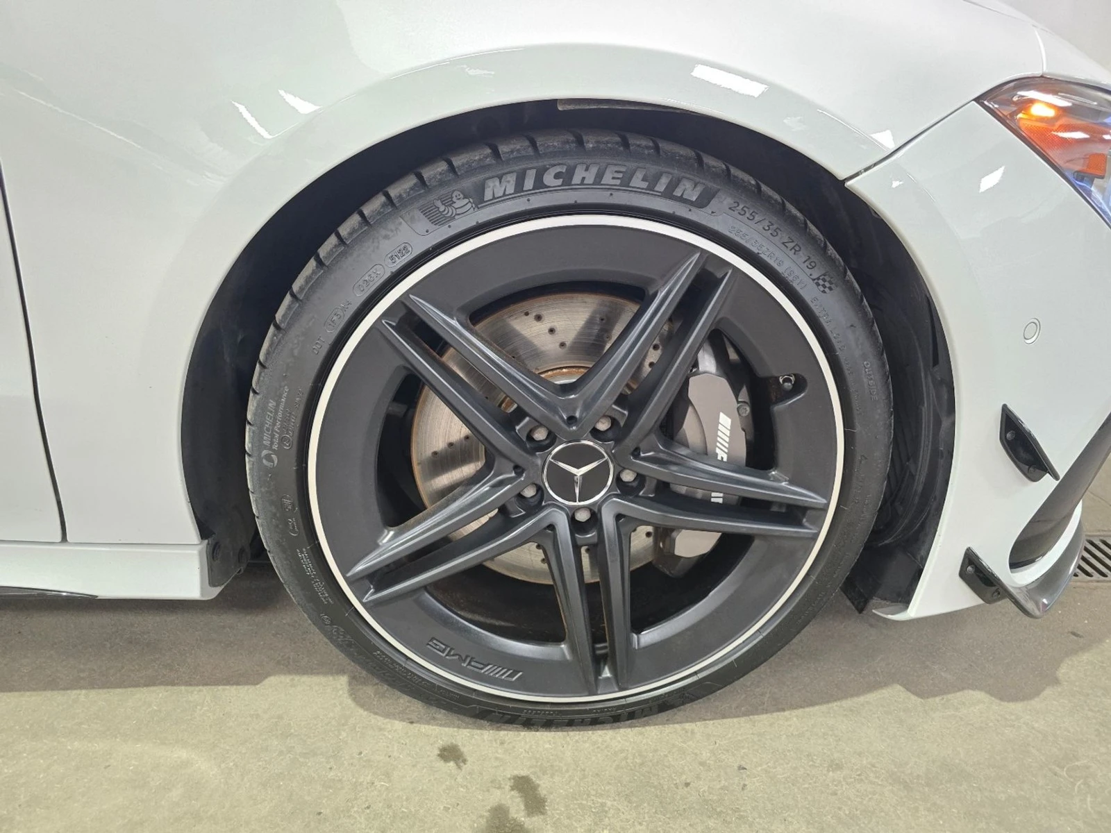 Mercedes-Benz CLA 45 AMG Автокредит Цена до България, снимка 17 - Автомобили и джипове - 56179891