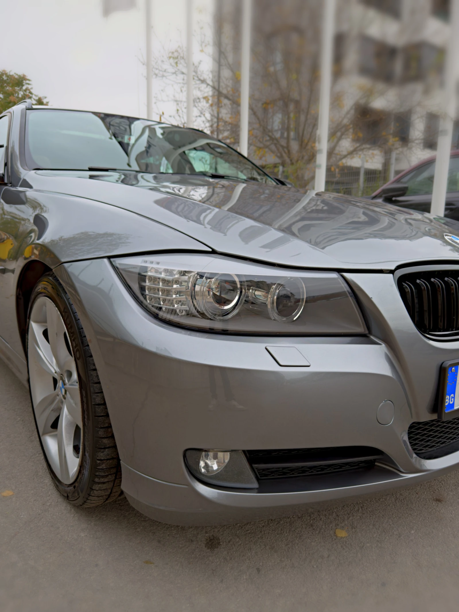 BMW 320 320d Touring, снимка 6 - Автомобили и джипове - 56728548