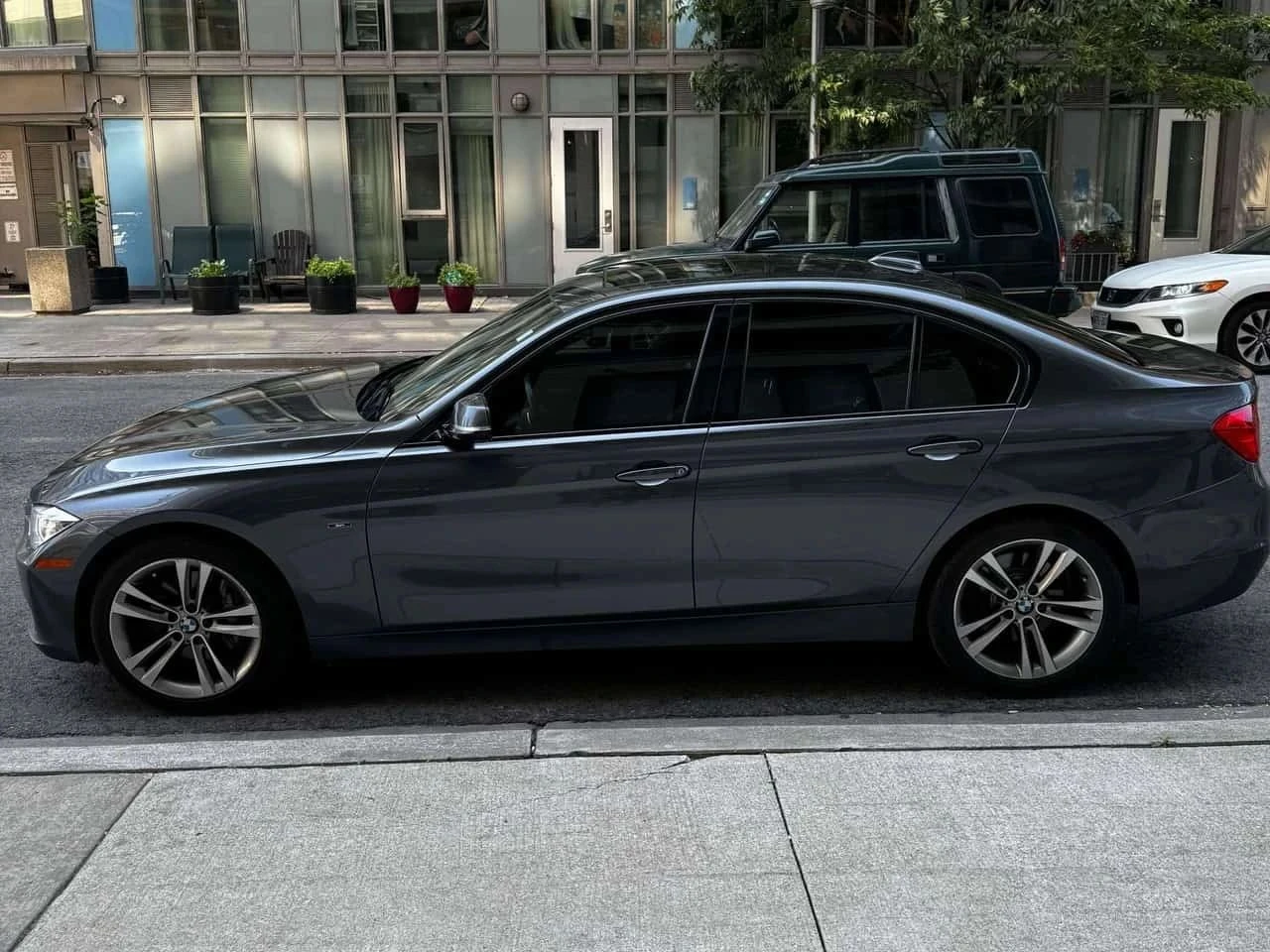 BMW 335, снимка 2 - Автомобили и джипове - 56732739