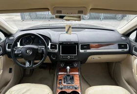 VW Touareg 3.0TDI, 245HP, 4X4, 360-ГРАДУСОВА КАМЕРА, ТОП, снимка 8