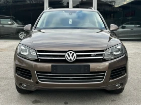 VW Touareg 3.0TDI, 245HP, 4X4, 360-ГРАДУСОВА КАМЕРА, ТОП, снимка 2