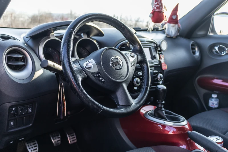 Nissan Juke TURBO 190к.с. ШВЕЙЦАРИЯ ОБСЛУЖЕНА НОВИ ГУМИ, снимка 10 - Автомобили и джипове - 48543128