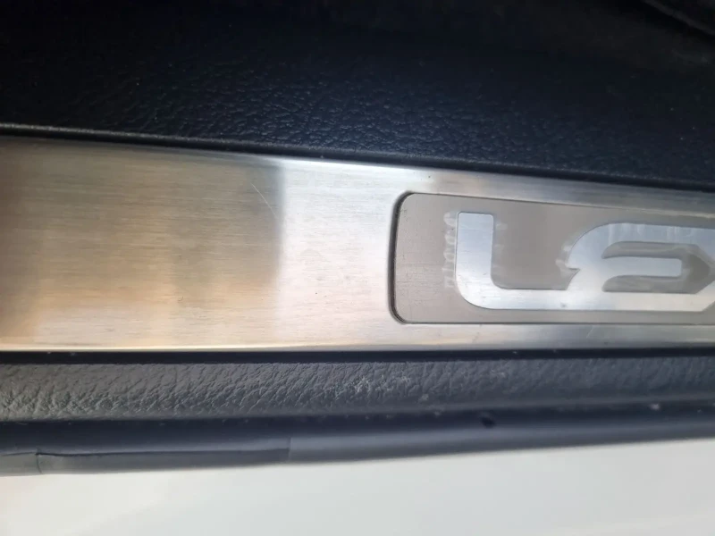 Lexus NX 200t КАТО НОВА! , снимка 15 - Автомобили и джипове - 49367952