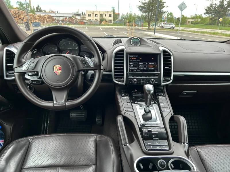 Porsche Cayenne 3.6 Швейцария, снимка 10 - Автомобили и джипове - 52219105