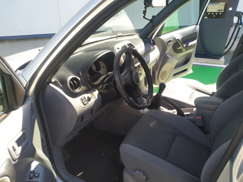 Toyota Rav4 2.0VVT-i 4х4, снимка 12 - Автомобили и джипове - 51309577