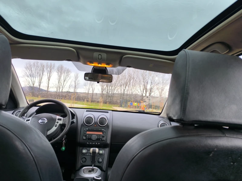 Nissan Qashqai 2.0 4х4 Автомат, снимка 11 - Автомобили и джипове - 52670668