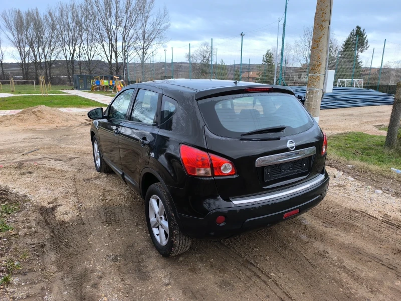 Nissan Qashqai 2.0 4х4 Автомат, снимка 8 - Автомобили и джипове - 52670668