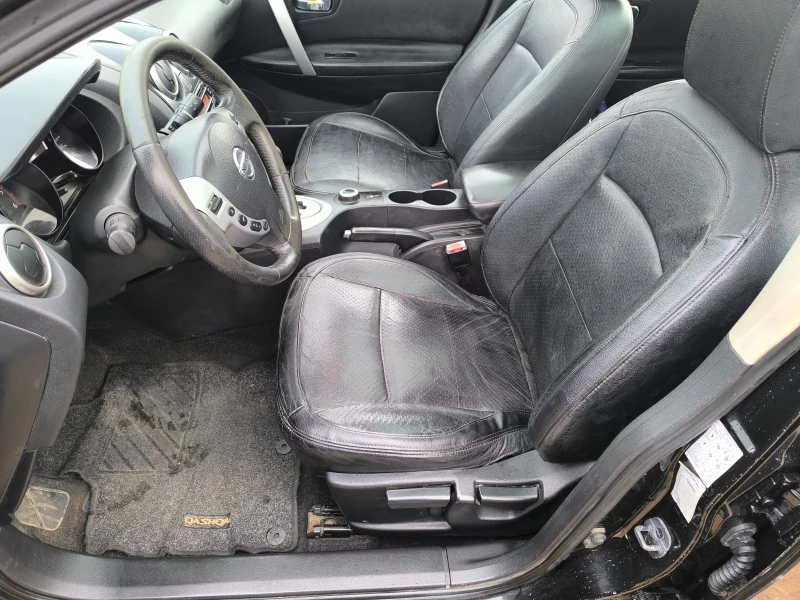 Nissan Qashqai 2.0 4х4 Автомат, снимка 13 - Автомобили и джипове - 52670668