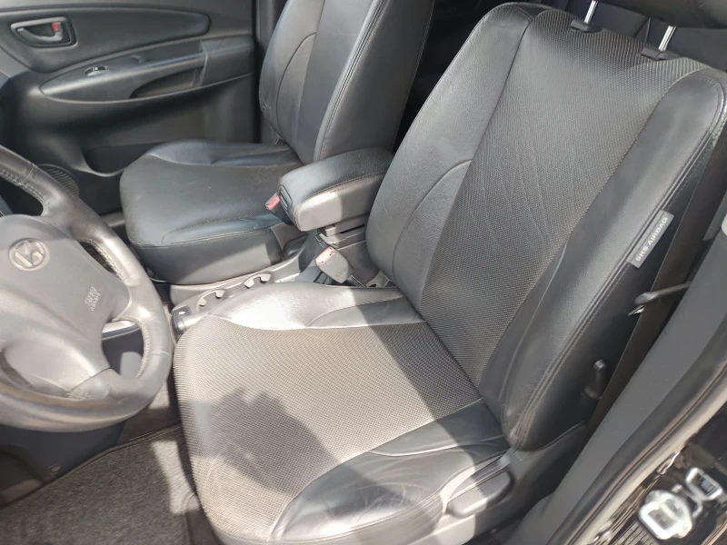 Hyundai Tucson, снимка 7 - Автомобили и джипове - 52921452