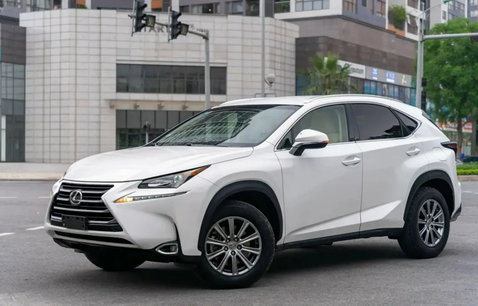 Lexus NX 200t КАТО НОВА! , снимка 1