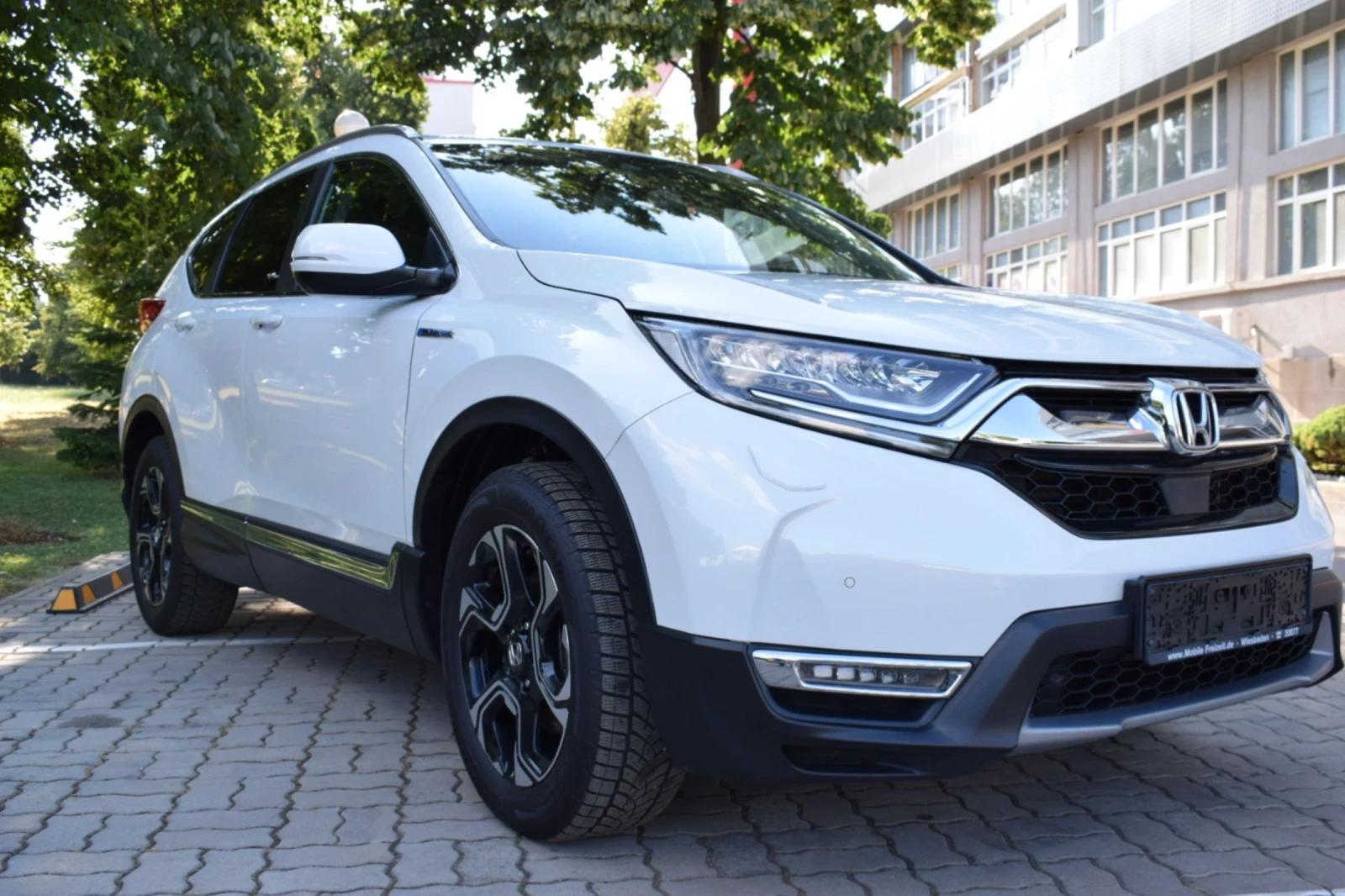 Honda Cr-v 2.0i MMD HIBRID 4WD Executive - изображение 2