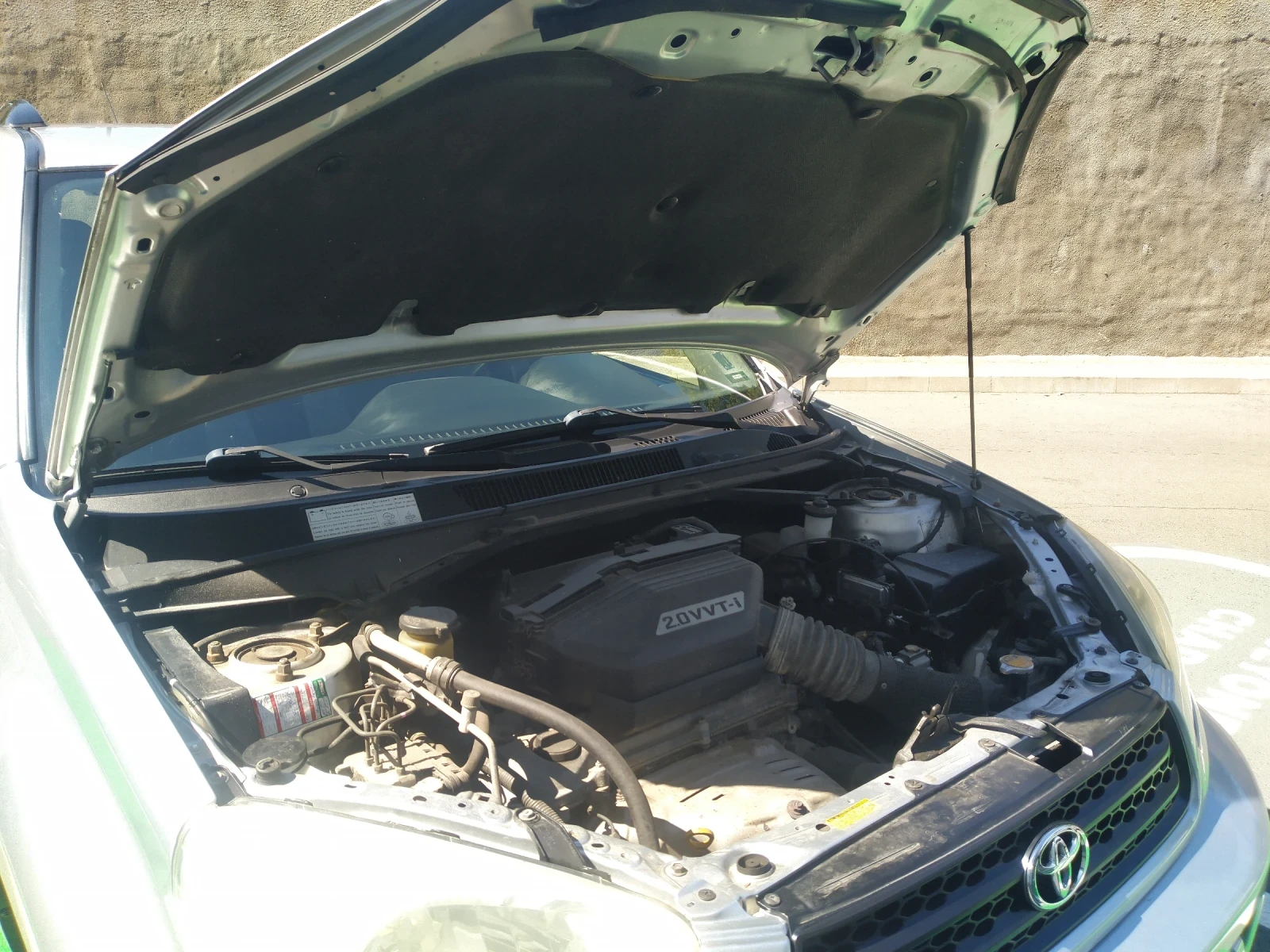 Toyota Rav4 2.0VVT-i 4х4 - изображение 6