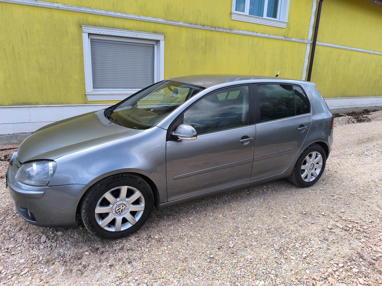 VW Golf 2.0 TDI Автомат, снимка 12 - Автомобили и джипове - 53700691