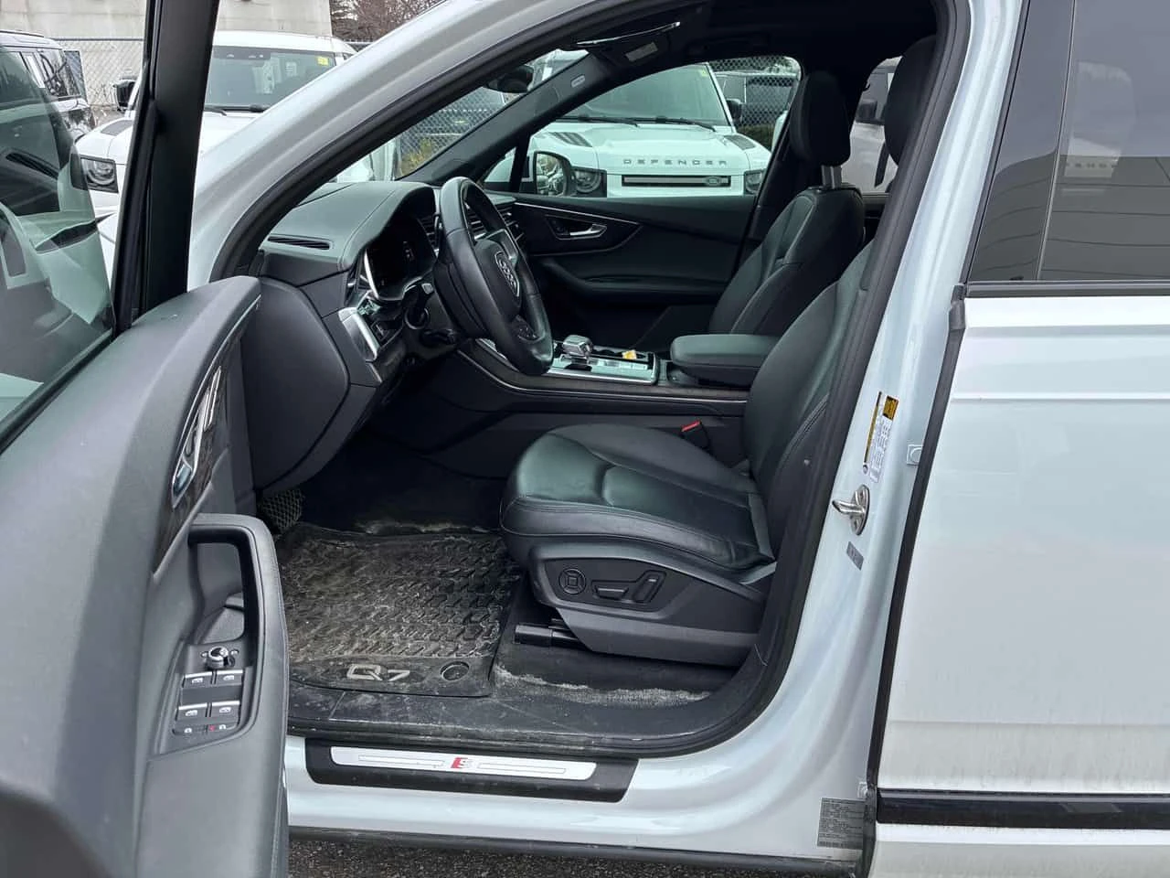 Audi Q7 * Technik * S LINE* DISTRONIC* B&0* ОБДУХВАНЕ* 360, снимка 5 - Автомобили и джипове - 54185618