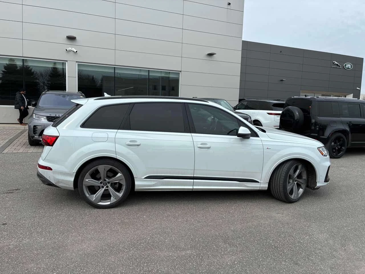 Audi Q7 * Technik * S LINE* DISTRONIC* B&0* ОБДУХВАНЕ* 360, снимка 3 - Автомобили и джипове - 54185618